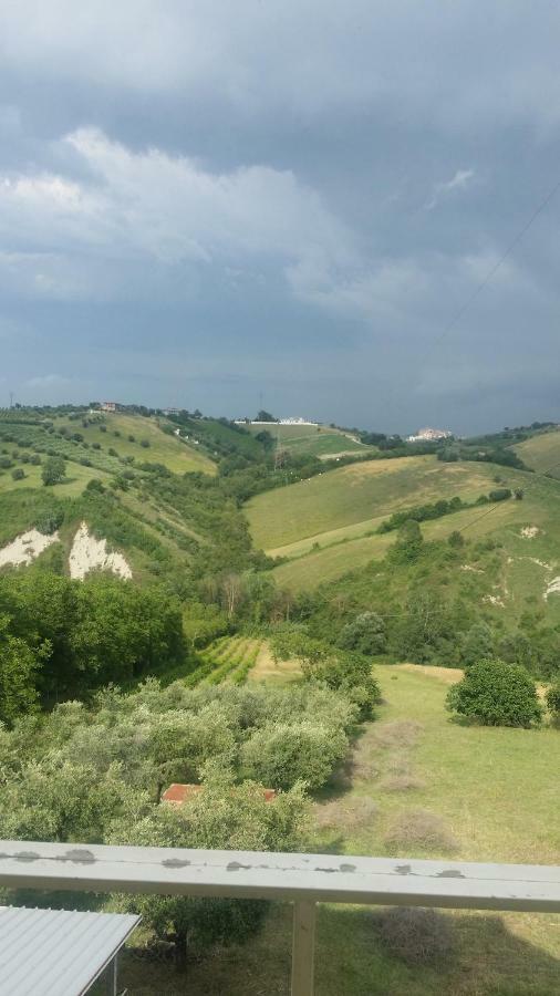 People Bed and Breakfast Castorano Buitenkant foto